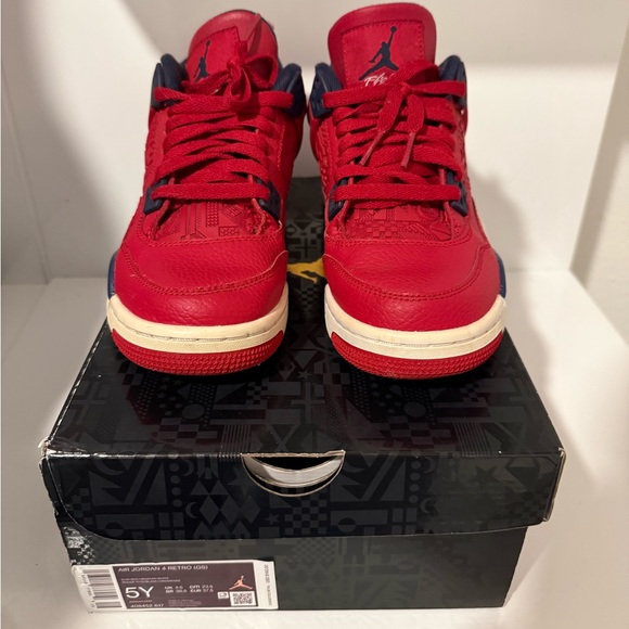 Jordan 4 Retro Red and Navy Sneakers - Picture 5 of 7